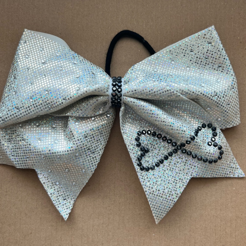 Cheer Bow Infinity Heart
